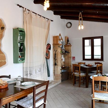 Fattoria La Traccia Villa Fertilia Luaran gambar