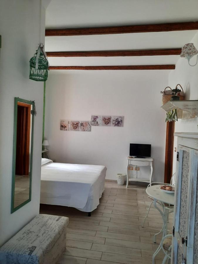 Fattoria La Traccia Villa Fertilia Luaran gambar