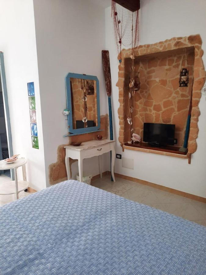 Fattoria La Traccia Villa Fertilia Luaran gambar